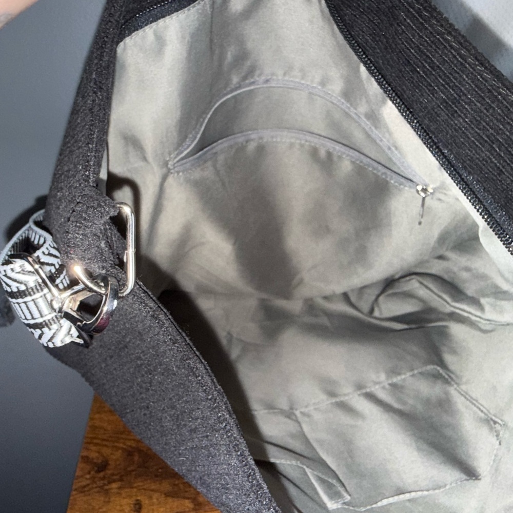 Elegant Black Women's Shoulder Bag
